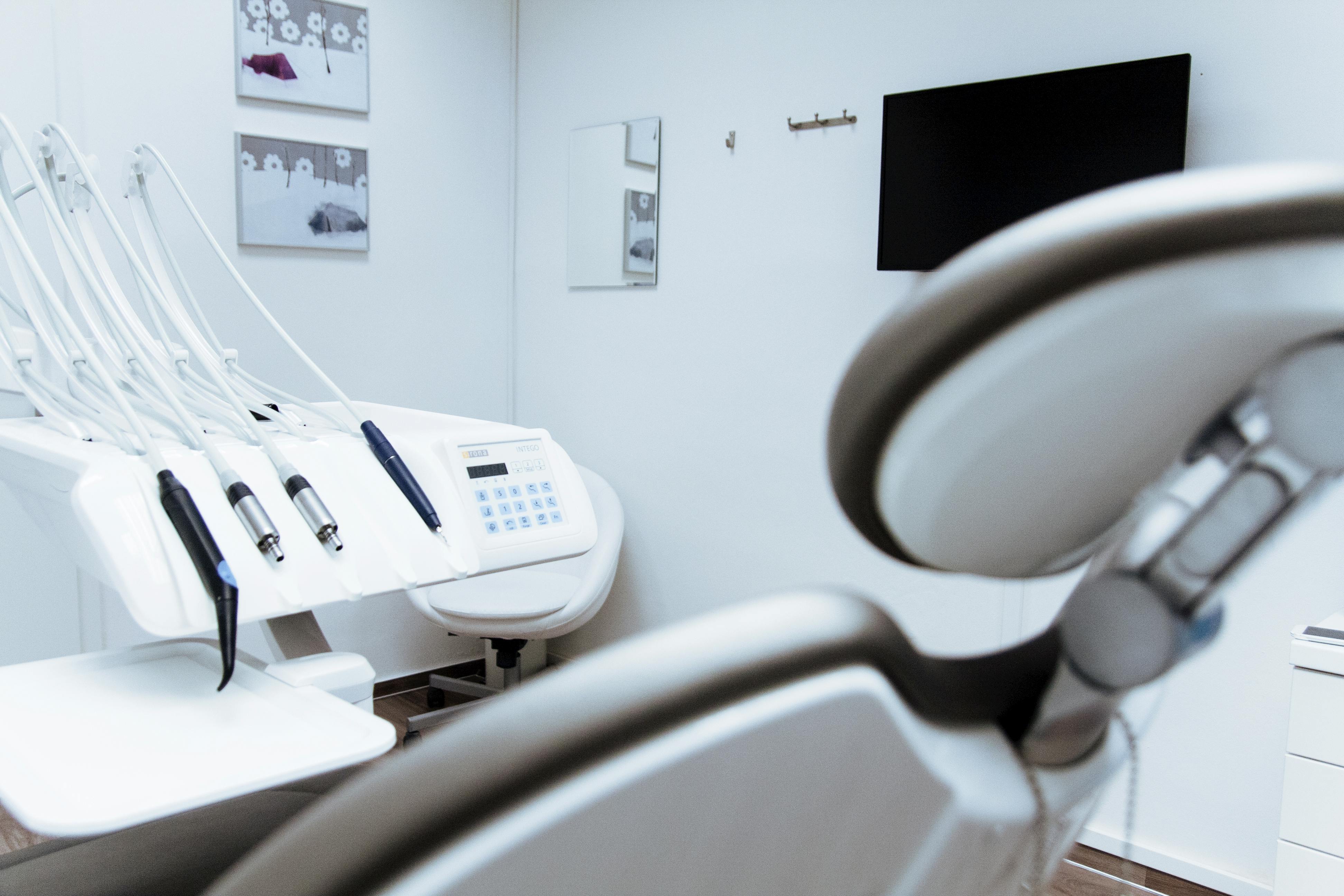 Dental tips, Dental Problems, Dental Implant